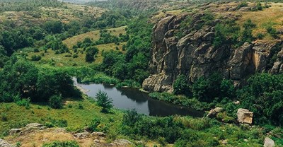 Авторський тур Українська Арізона – Актовський каньйон, Пуп Землі, радонове озеро. Пляж та рафтинг Миколаївська область/с. Мигія Авторський тур Українська Арізона – Актовський каньйон, Пуп Землі, радонове озеро. Пляж та рафтинг Миколаївська область/с. Мигія