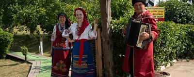 Авторський тур Великдень у Галушківці з освяченням пасхальних корзинок в старовинному храмі Дніпропетровська область/Гречане Авторський тур Великдень у Галушківці з освяченням пасхальних корзинок в старовинному храмі Дніпропетровська область/Гречане