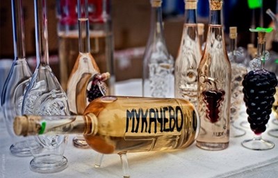 Авторский тур Старый Новый год + Фестиваль Червене вино – 2024 Карпаты/Мукачево Авторский тур Старый Новый год + Фестиваль Червене вино – 2024 Карпаты/Мукачево
