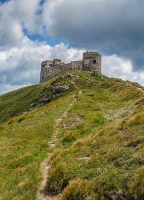 Авторский тур Поход на Поп Иван Черногорский, Смотрич и Ушастый камень Карпаты/Верховина Авторский тур Поход на Поп Иван Черногорский, Смотрич и Ушастый камень Карпаты/Верховина